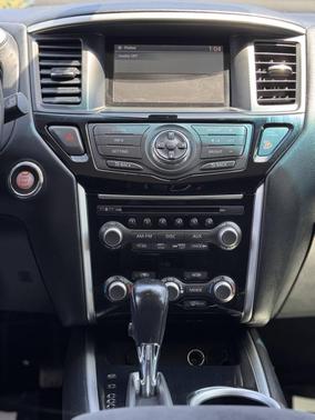 2013 Nissan Pathfinder SV