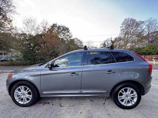 2016 Volvo XC60 T5 Drive-E Premier