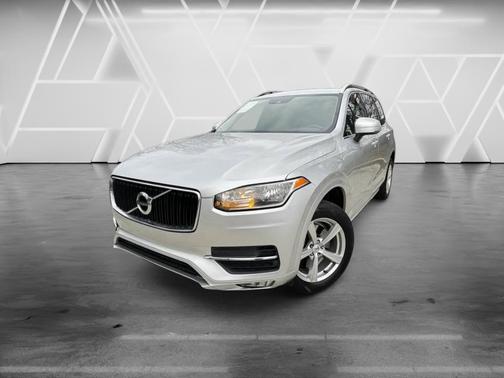2016 Volvo XC90 T5 Momentum