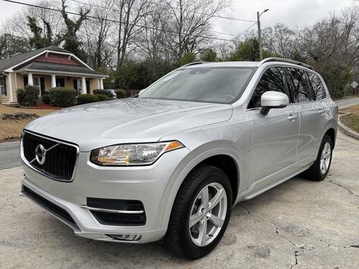 2016 Volvo XC90 T5 Momentum