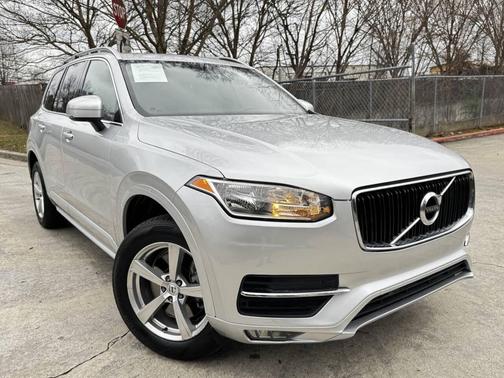 2016 Volvo XC90 T5 Momentum
