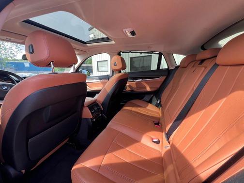 Flamenco Red Metallic 2015 BMW X6 xDrive35i