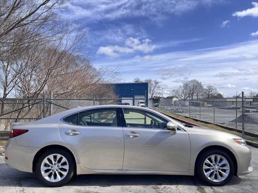 2013 Lexus ES 300h Base
