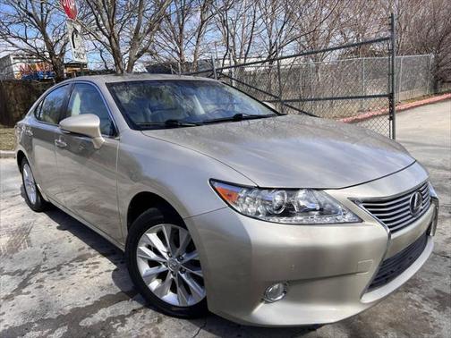 2013 Lexus ES 300h Base