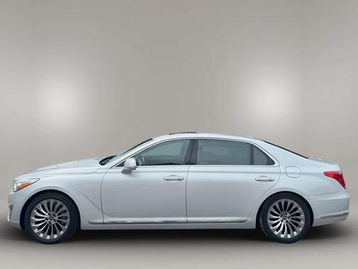 Santiago Silver 2019 Genesis G90 5.0 Ultimate