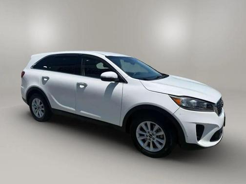 Snow White Pearl 2020 Kia Sorento LX