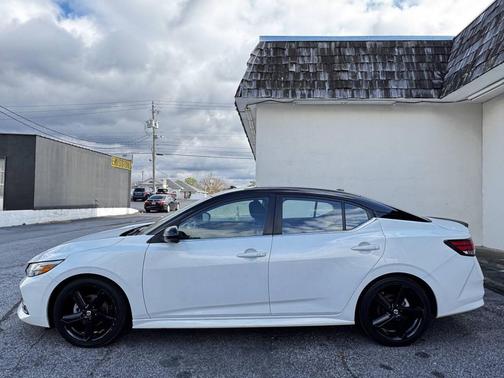 2022 Nissan Sentra SR