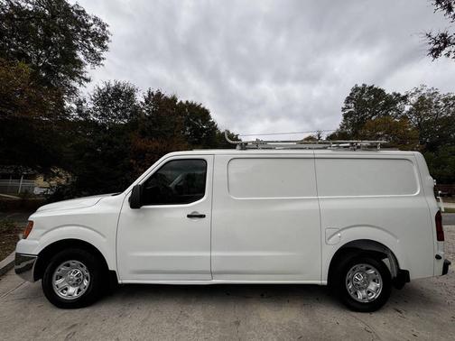 2013 Nissan NV Cargo NV2500 HD SV V6