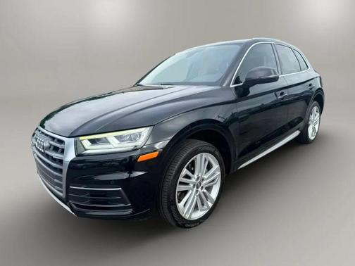 Mythos Black Metallic 2018 Audi Q5 2.0T Tech Premium