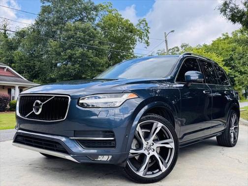 2018 Volvo XC90 T6 Momentum
