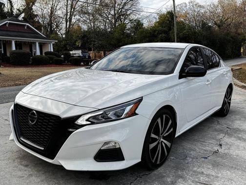 2020 Nissan Altima SR FWD