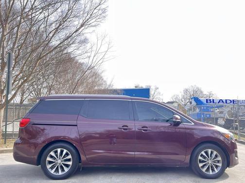 2016 Kia Sedona SX