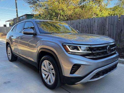 2020 Volkswagen Atlas Cross Sport 2.0T SE w/Technology