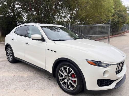 2017 Maserati Levante S