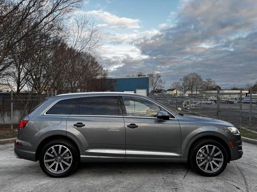 2017 Audi Q7 3.0T Premium