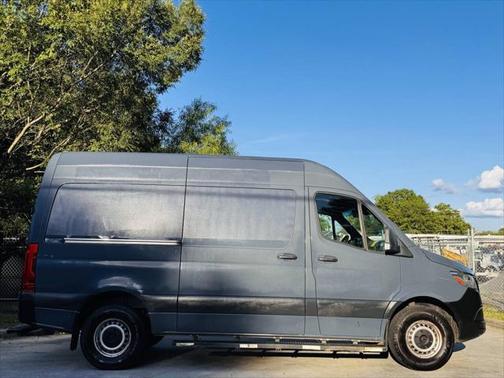 2019 Mercedes-Benz Sprinter 2500 Cargo 144 WB
