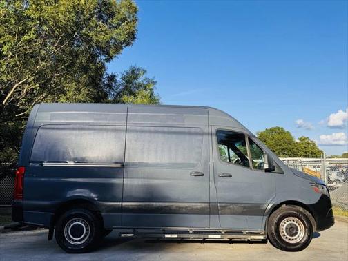 2019 Mercedes-Benz Sprinter 2500 Cargo 144 WB