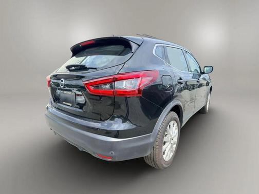 Magnetic Black Pearl 2021 Nissan Rogue Sport S