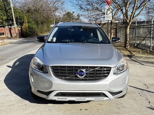 2017 Volvo XC60 T5 Dynamic