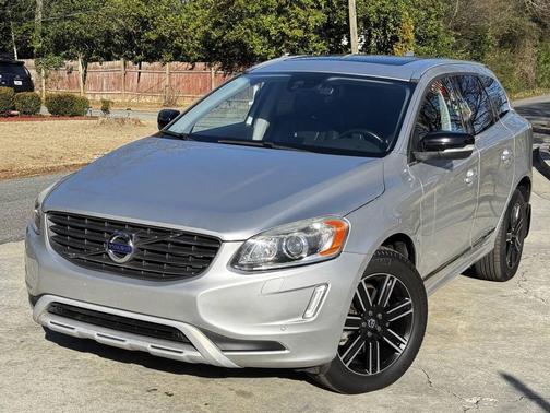2017 Volvo XC60 T5 Dynamic