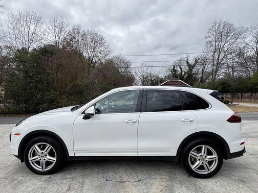 2016 Porsche Cayenne Cayenne