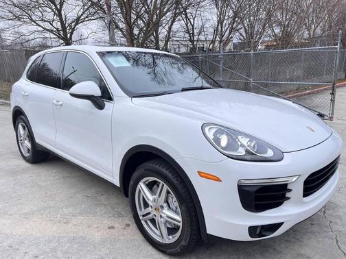 2016 Porsche Cayenne Cayenne