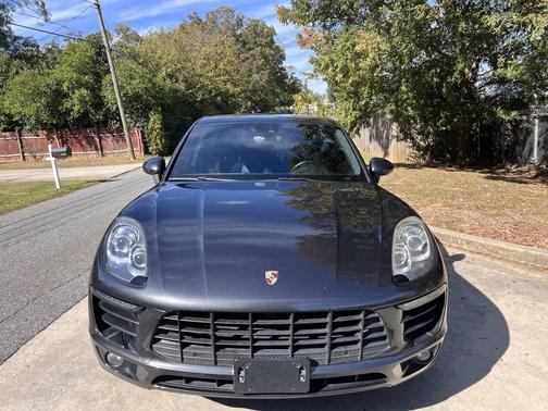 2018 Porsche Macan Base AWD 4dr SUV