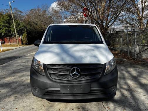 2016 Mercedes-Benz Metris Base