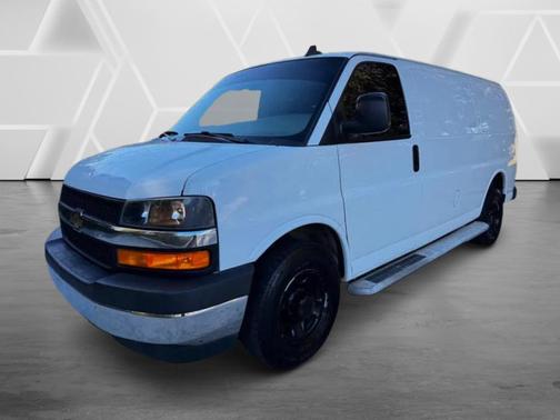 Summit White 2020 Chevrolet Express 2500 RWD 2500 Regular Wheelbase WT