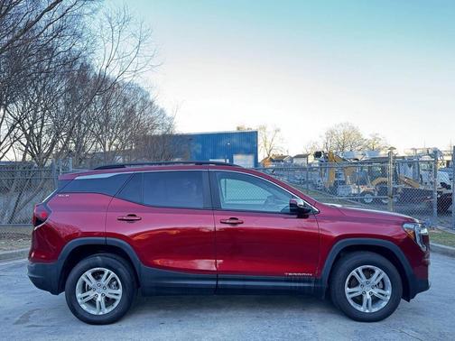 2022 GMC Terrain SLE