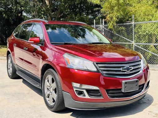 2017 Chevrolet Traverse 2LT