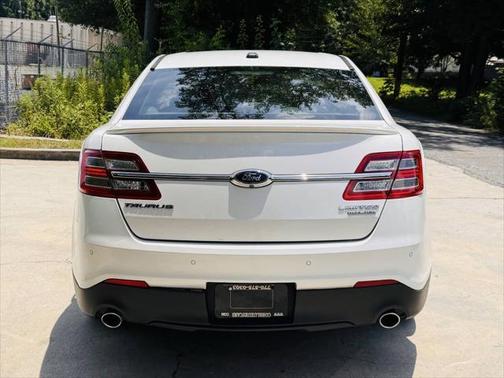 2016 Ford Taurus Limited