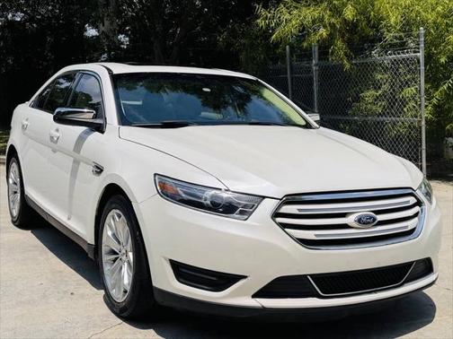2016 Ford Taurus Limited
