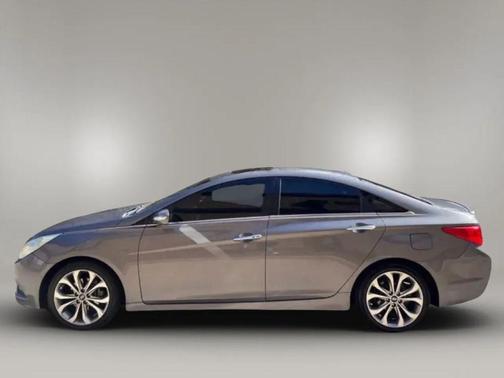 Harbor Gray Metallic 2014 Hyundai SONATA SE