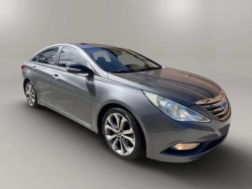 Harbor Gray Metallic 2014 Hyundai SONATA SE