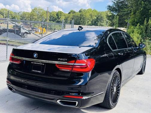 2019 BMW 750 I