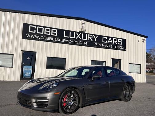 2016 Porsche Panamera GTS
