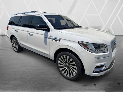White Platinum Clearcoat Metallic 2019 Lincoln Navigator Reserve