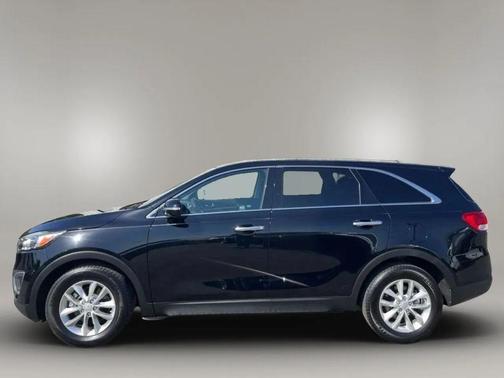 Ebony Black 2016 Kia Sorento L