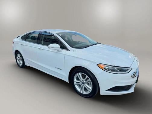 Oxford White 2018 Ford Fusion Hybrid SE