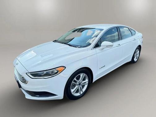 Oxford White 2018 Ford Fusion Hybrid SE