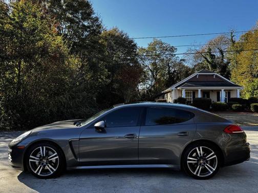 2014 Porsche Panamera 4