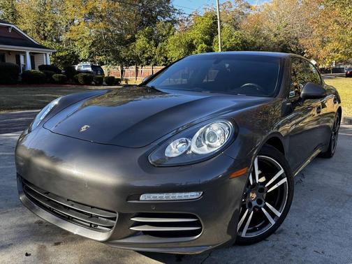 2014 Porsche Panamera 4