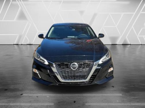 Super Black Clearcoat 2021 Nissan Altima 2.5 SV