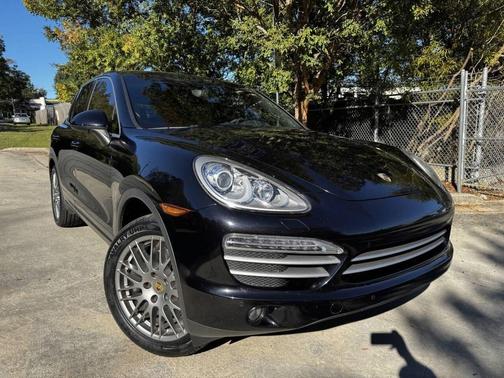 2014 Porsche Cayenne Platinum Edition