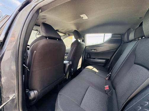 2019 Toyota C-HR XLE