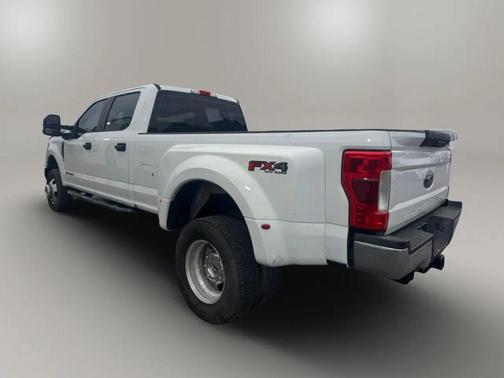 Oxford White 2018 Ford F-350 XL