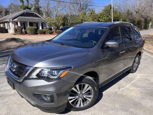 2019 Nissan Pathfinder SV