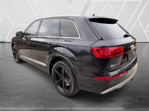 2019 Audi Q7 55 Prestige