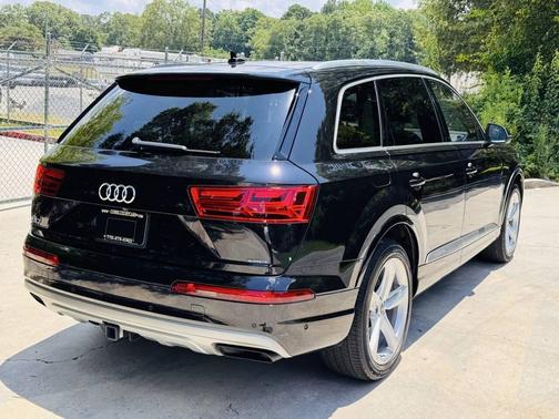2019 Audi Q7 55 Prestige